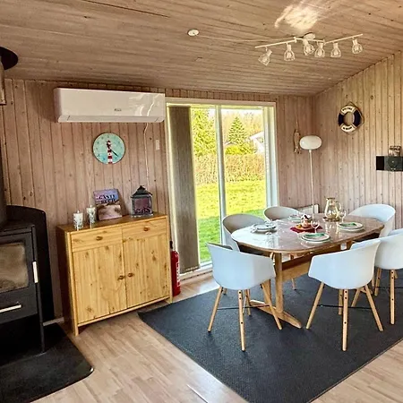 Tatil Evi Ferienhaus-in-ruhiger-lage-mit-kamin-terrasse-und-grenznaehe *